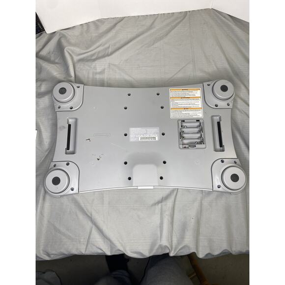 Wii Fit Balance Board Tested Working No Battery Cover - Picture 3 of 5